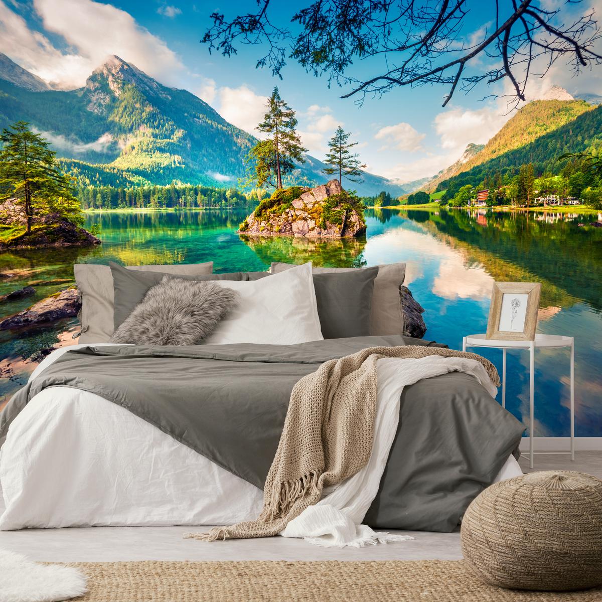 FOTOTAPETE für Schlafzimmer Bergsee Nadelbäume Felsen Natur Landschaft 150x105 - Türkis/Beige, Papier (150/105cm) - Muralo