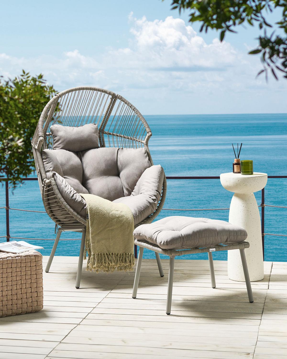 GARTENSTUHL Grau Murano - Grau, Kunststoff (89/130/93cm) - Beliani