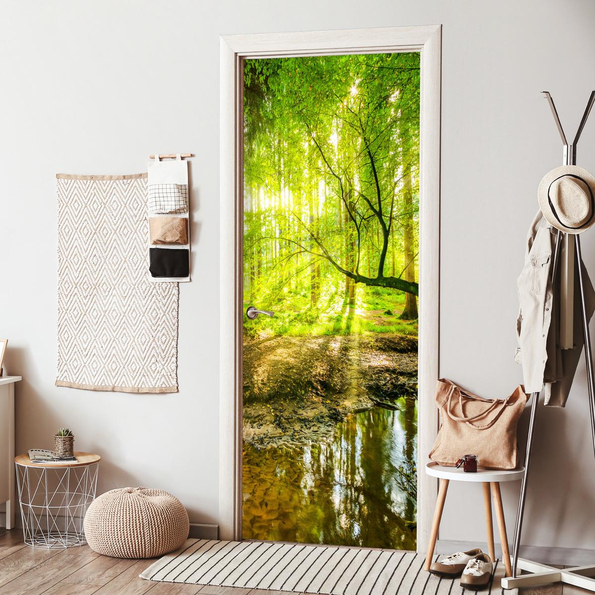 TÜRAUFKLEBER Wald - Landschaft - Wasser - Bäume - Sonne - Grün - Natur 90x235 cm - Türtapete - Hellgrün, Kunststoff (90/0.1cm) - MuchoWow