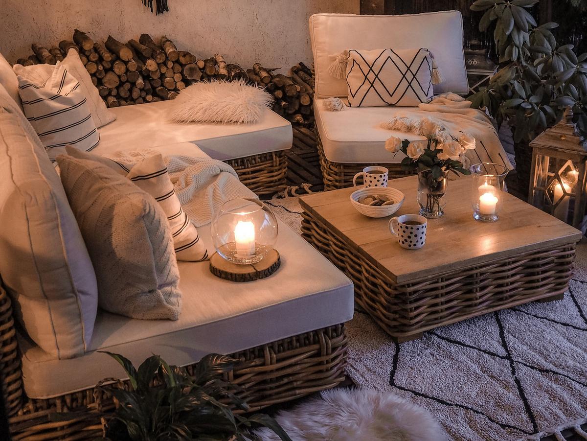 LOUNGE-SET 4-Sitzer Rattan natürlich linksseitig modular Varallo - Beige/Weiß, Naturmaterialien - Beliani