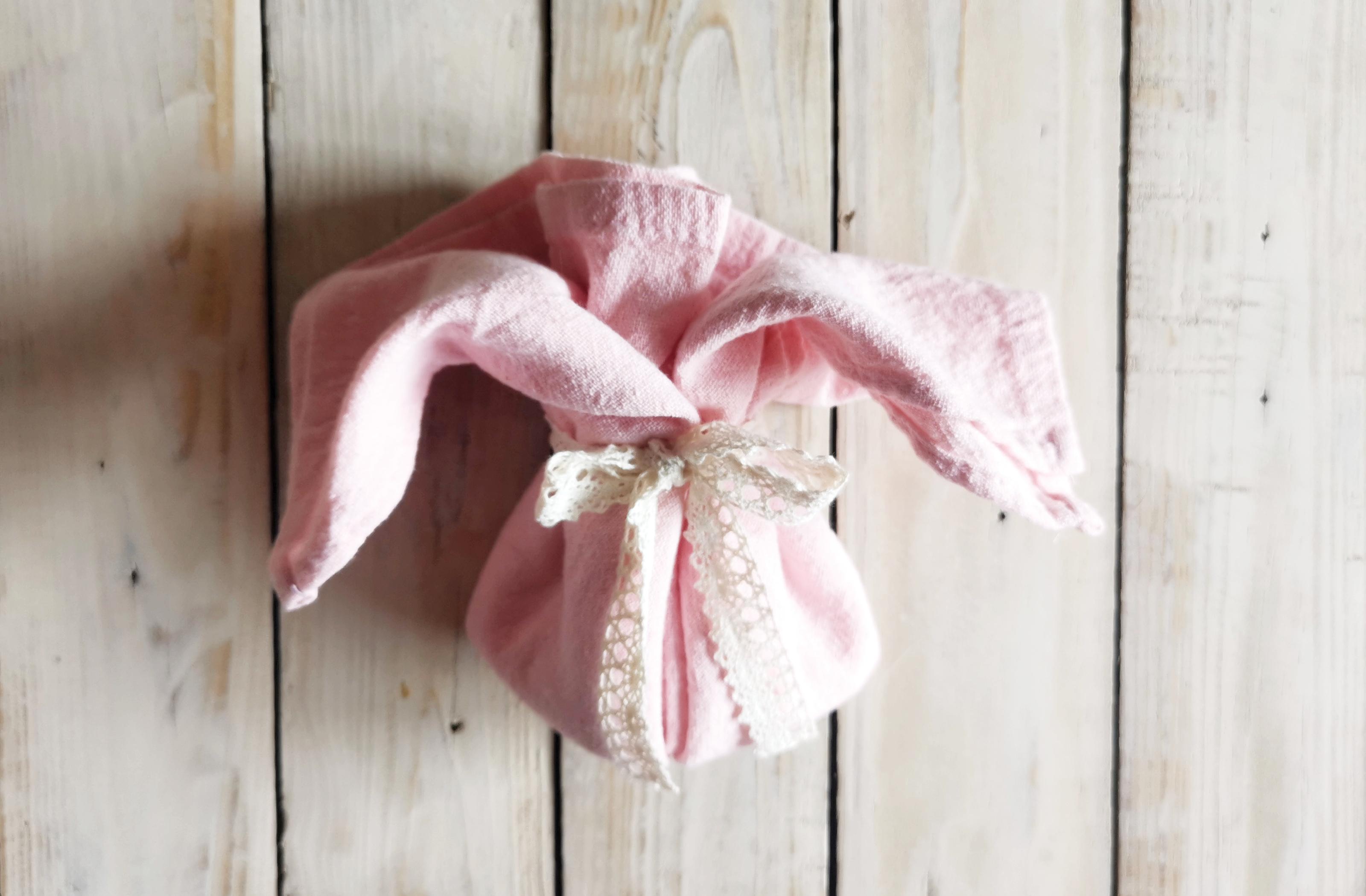 Złożona serwetka - Wielkanocna dekoracja na stół