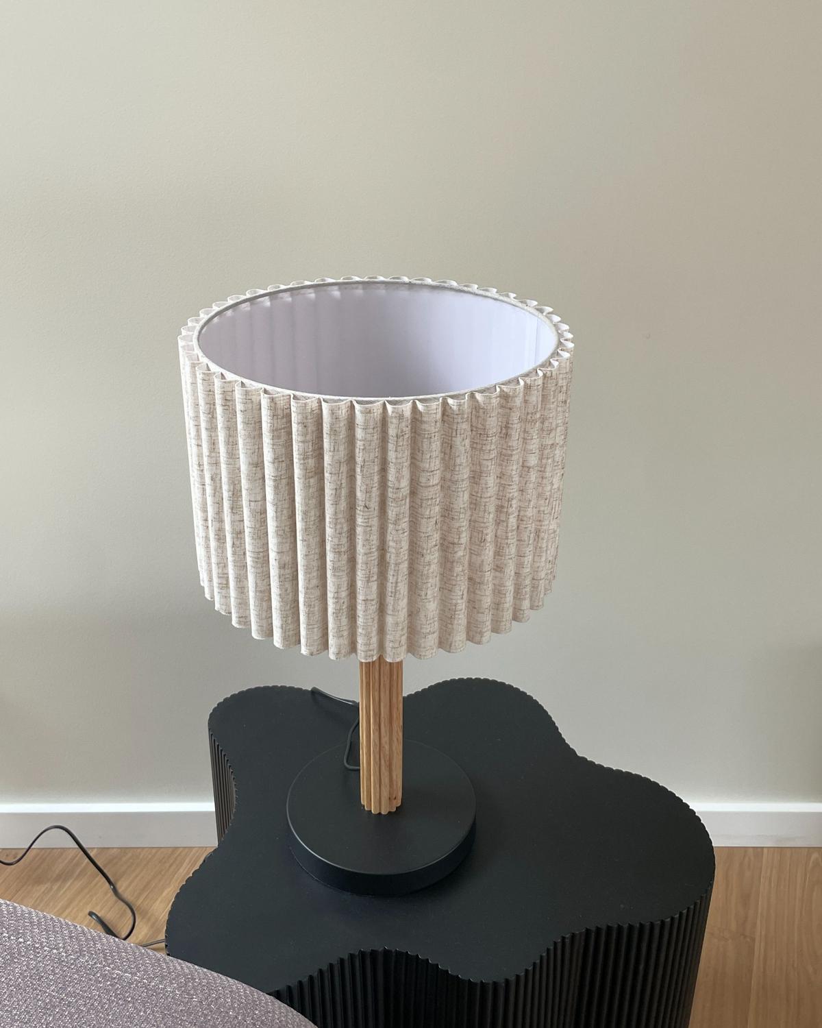 TISCHLAMPE Leinen Hellbeige Belessa - Beige/Schwarz, Textil (30/30/50cm) - Beliani