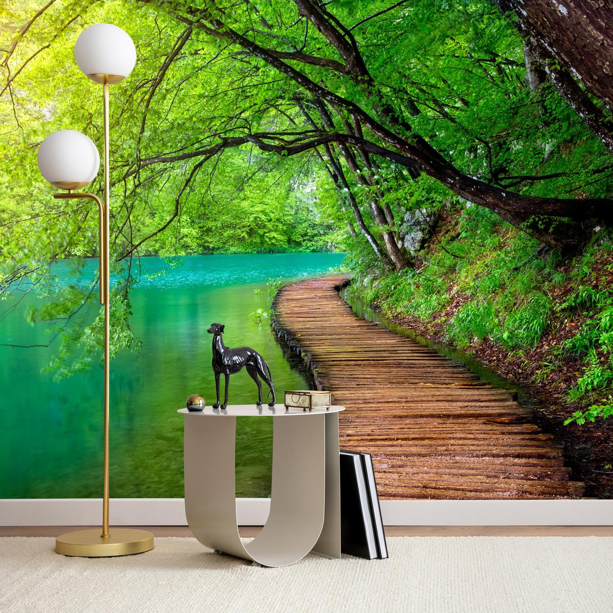 FOTOTAPETE für Wohnzimmer Holzsteg See Bäume Pflanzen Natur 250x175 - Türkis/Braun, Papier (250/175cm) - Muralo