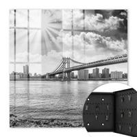 SCHLÜSSELBOX Schwarz 30x30 cm- Türöffnung nach rechts - Die Stadt und die Brücke - Multicolor, Metall (30/30/5cm) - TULUP