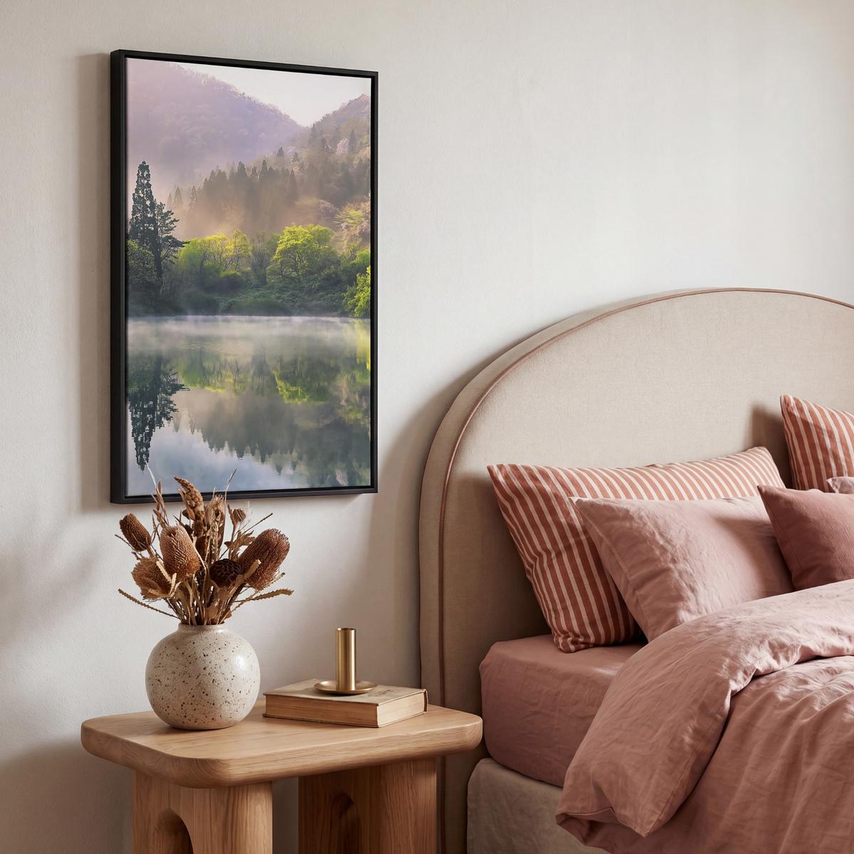 LEINWAND Bilder mit Rahmen - Natur - Bäume - Berge - See - Wasser - 40x60 - Hellgrün, Textil (40/60cm) - MuchoWow