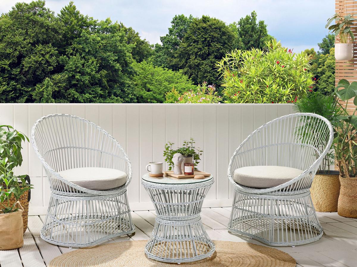BALKONSET 2-Sitzer Rattan weiß Auflagen beige Mesyna - Beige/Weiß, Naturmaterialien/Textil - Beliani