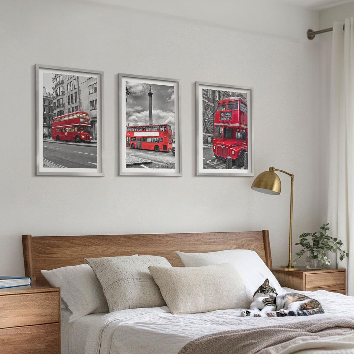 BILDER SET 3er Set - 40x60 cm Silberner Rahmen - Rote Busse in London - Silberfarben, Kunststoff (40/60cm) - TULUP