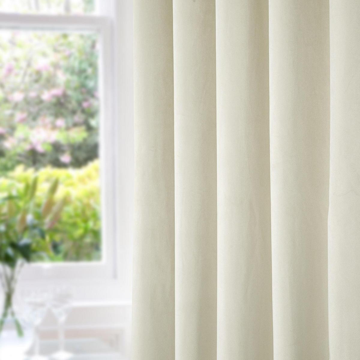 VERDUNKELUNGSVORHÄNGE Samt mit Thermo-Funktion, 167/228 cm - Creme, Textil (167/228cm) - Homescapes