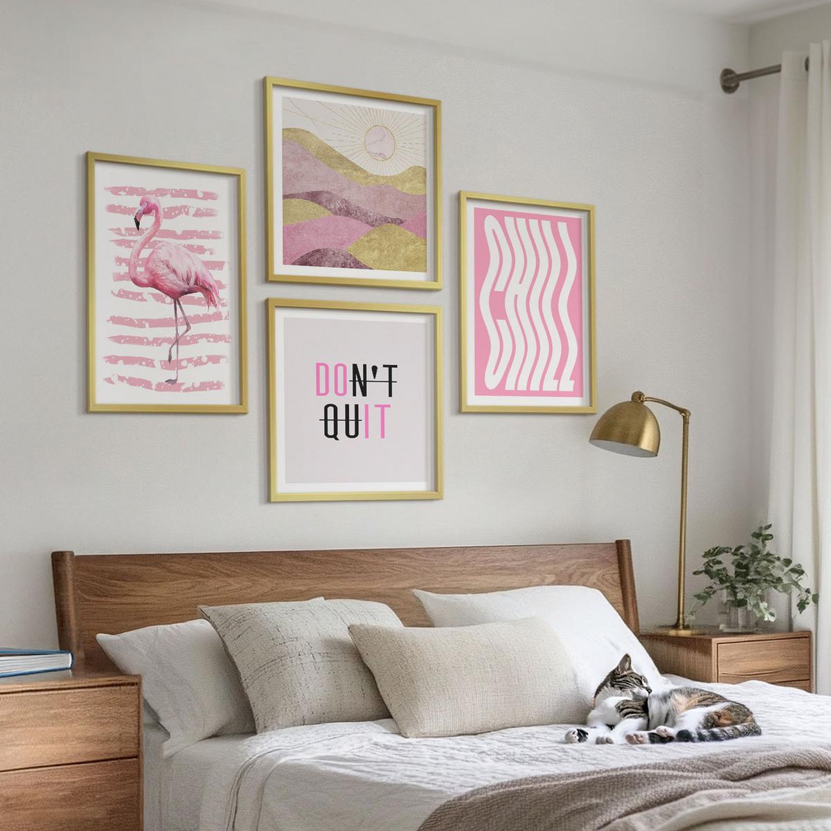 BILDER SET 4er Set - 50x50 cm & 40x60 cm Goldrahmen - Pastellfarbene Berglandschaft mit rosa Flamingos - Goldfarben, Kunststoff (50/50cm) - TULUP