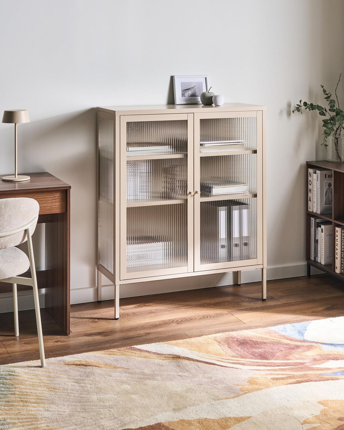 SIDEBOARD mit Glastüren Metall 90 cm Beige Lerryn - Beige, Metall (90/111/35cm) - Beliani