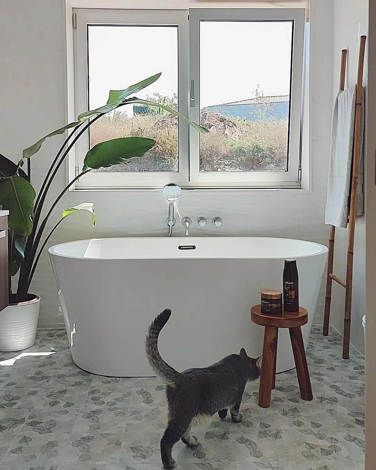 BADEWANNE FREISTEHEND 75x150x58 cm weiß Havana - Weiß, Kunststoff (75/58/150cm) - Beliani
