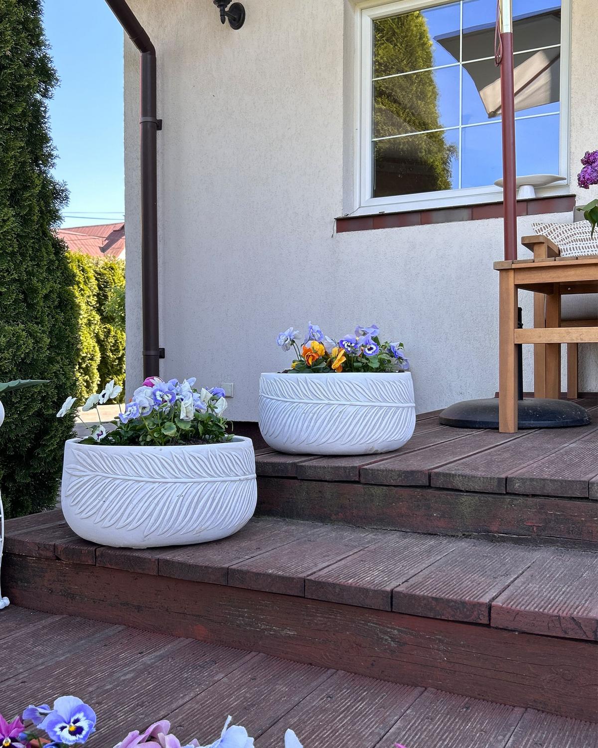 BLUMENTOPF cremeweiß rund 35/35/19 cm Ftero - Weiß, Naturmaterialen (19cm) - Beliani
