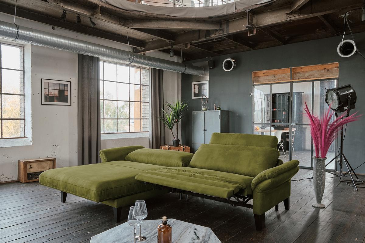 ECKSOFA MIT MOTORISCHER RELAXFUNKTION MALTA Grün Webstoff Relaxfunktion - Schwarz/Grün, Buchenholz/Textil (302/175cm) - KAWOLA