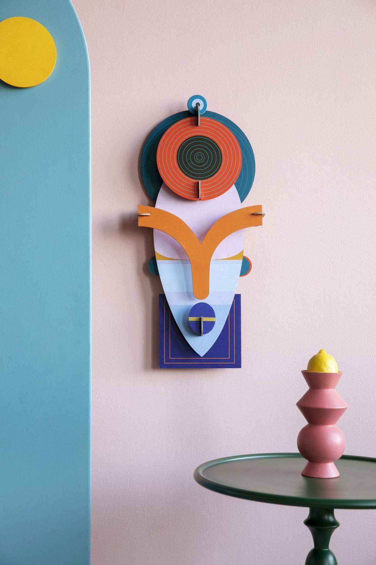 WANDDEKO Geo Maskenmotiv 25/8 cm - Orange, Wellpappe (25/8/60cm) - Studio Roof