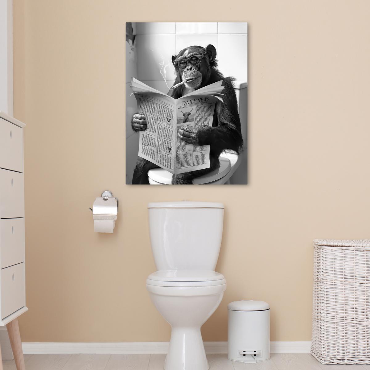 LEINWANDBILD Affe - WC - Zeitung - Schwarz-Weiß - Humor Wandbild Wohnzimmer 50x70 cm - Hellgrau, Textil (50/70cm) - MuchoWow