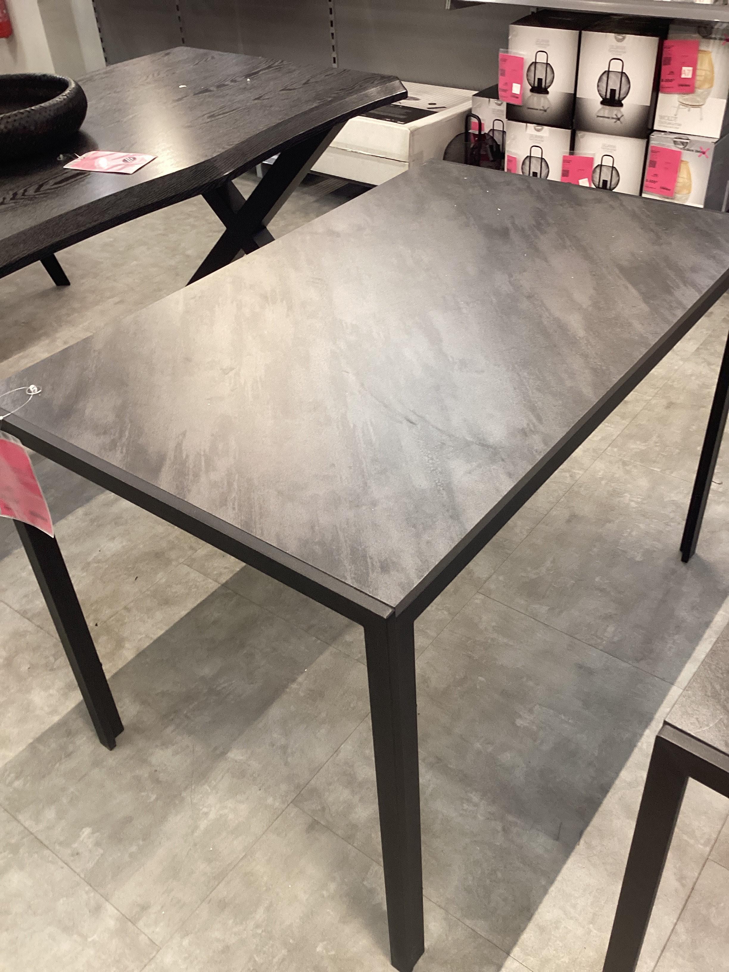 CSEPEL OUTLET ÉTKEZŐASZTAL SANDRO