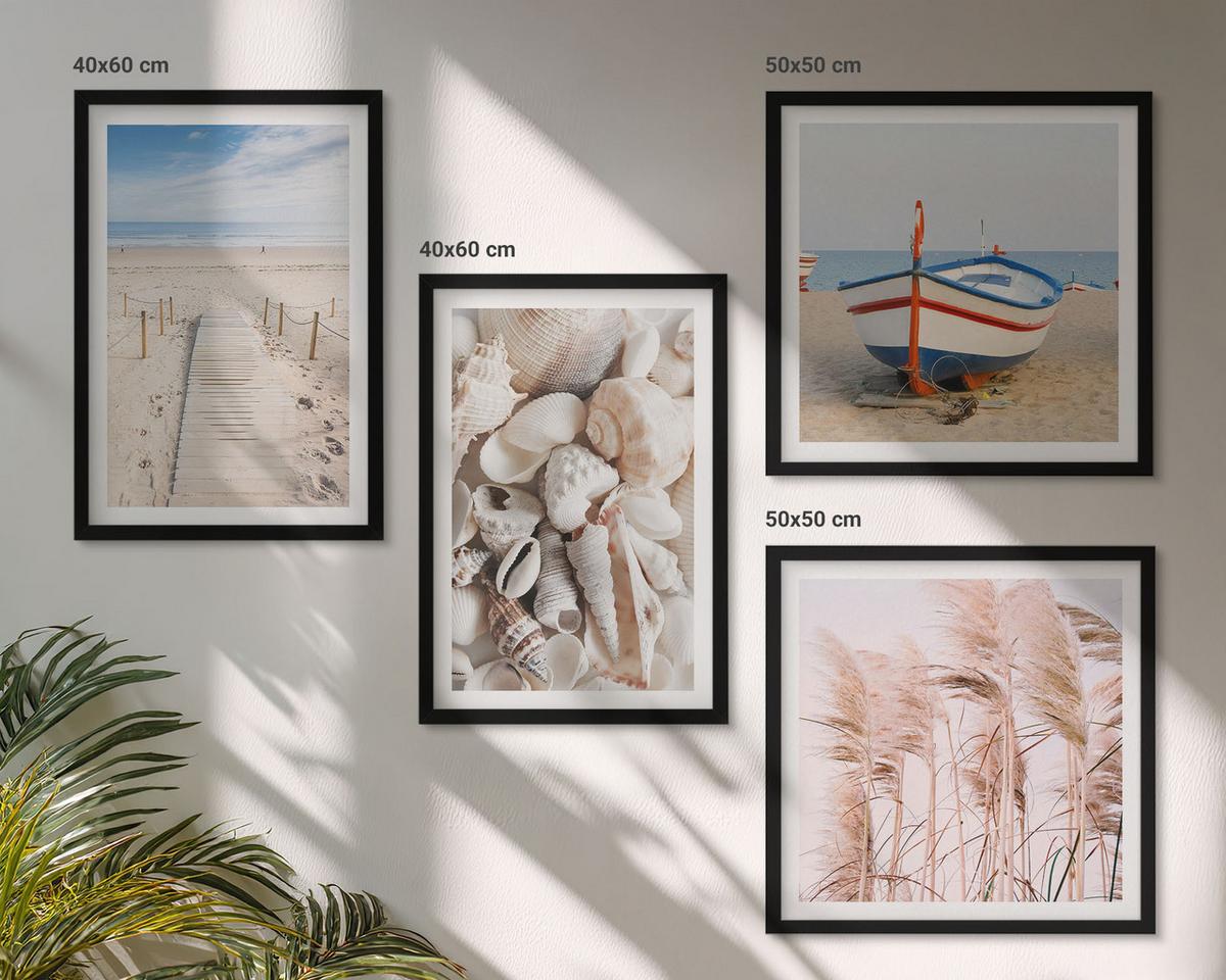 BILDER SET 4er Set - 50x50 cm & 40x60 cm Schwarzer Rahmen - Strand, Boot, Muscheln, Gras, Boho-Stil - Schwarz, Kunststoff (50/50cm) - TULUP