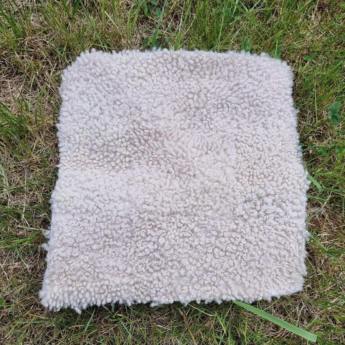 SITZAUFLAGE Lammfell Patchwork natur vernäht weich 37x37 cm Beige Eckig - Beige, Fell (37/37cm) - Provellus