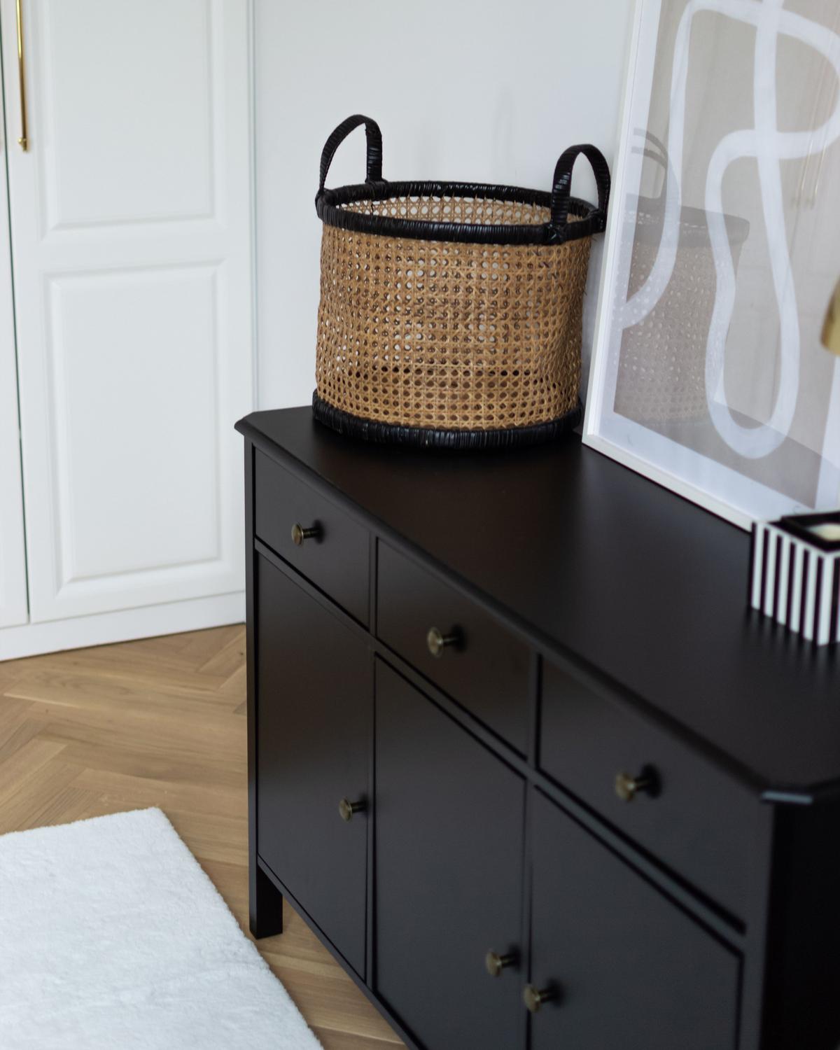 SIDEBOARD mit 3 Türen Schwarz Olate - Schwarz, Holzwerkstoff (120/75/39cm) - Beliani