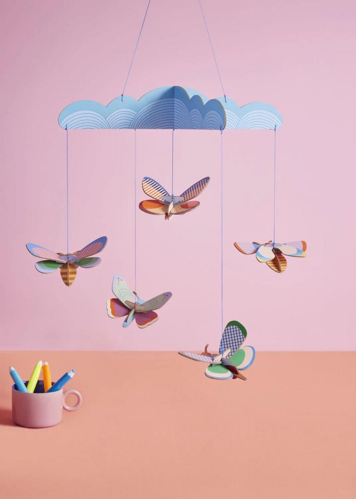 DEKOFIGUR Mobil Flugmotten 36.2/6.4 cm - Multicolor, Wellpappe (0.38/6.4/36cm) - Studio Roof