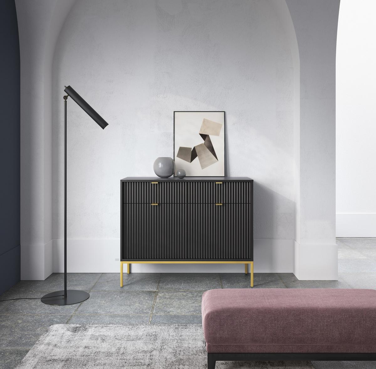 SIDEBOARD Eternas 2T 2S Schwarz 104/83/39 cm – goldene Füße, mit geriffelten Fronten - Goldfarben/Schwarz, Holzwerkstoff (104/83/39cm) - AX Living