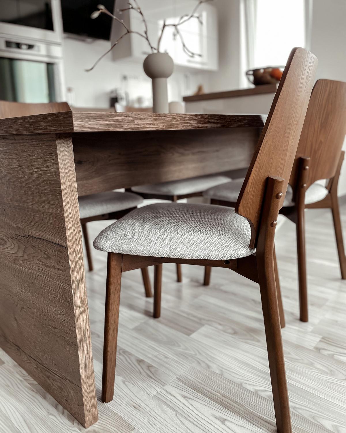 STUHL 2er-Set Holzwerkstoff Dunkler Holzfarbton/Hellgrau Abee - Dunkelbraun, Holz/Textil (47/88/46cm) - Beliani