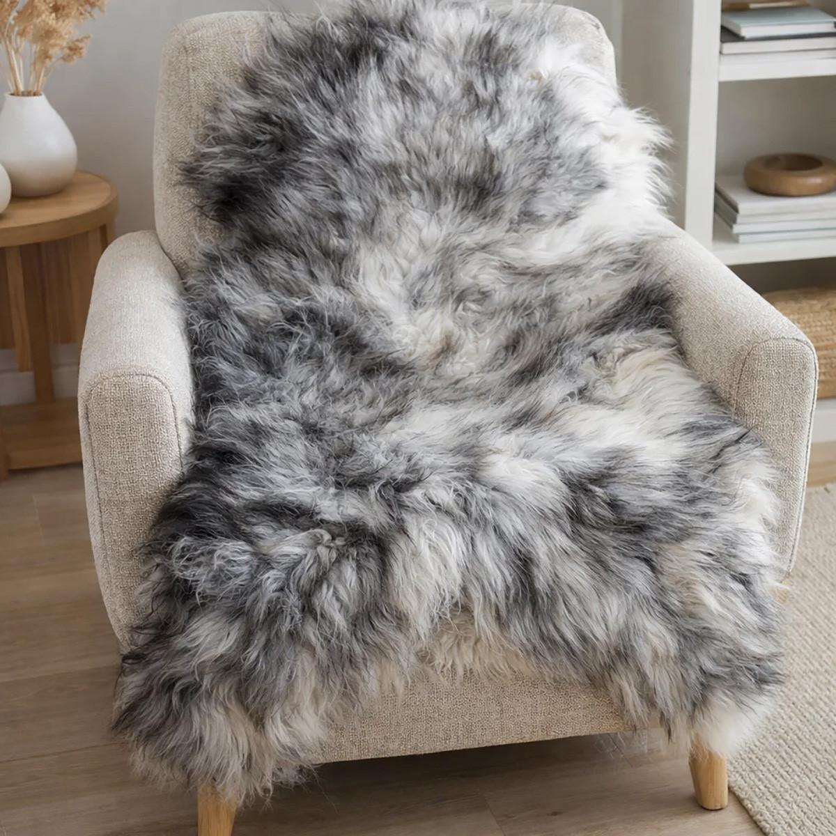 SCHAFFELL Langhaar skandinavisch weich chromfrei Schwarz geflammt ca. 105 cm - Schwarz Hochglanz, Fell (55/105cm) - Provellus
