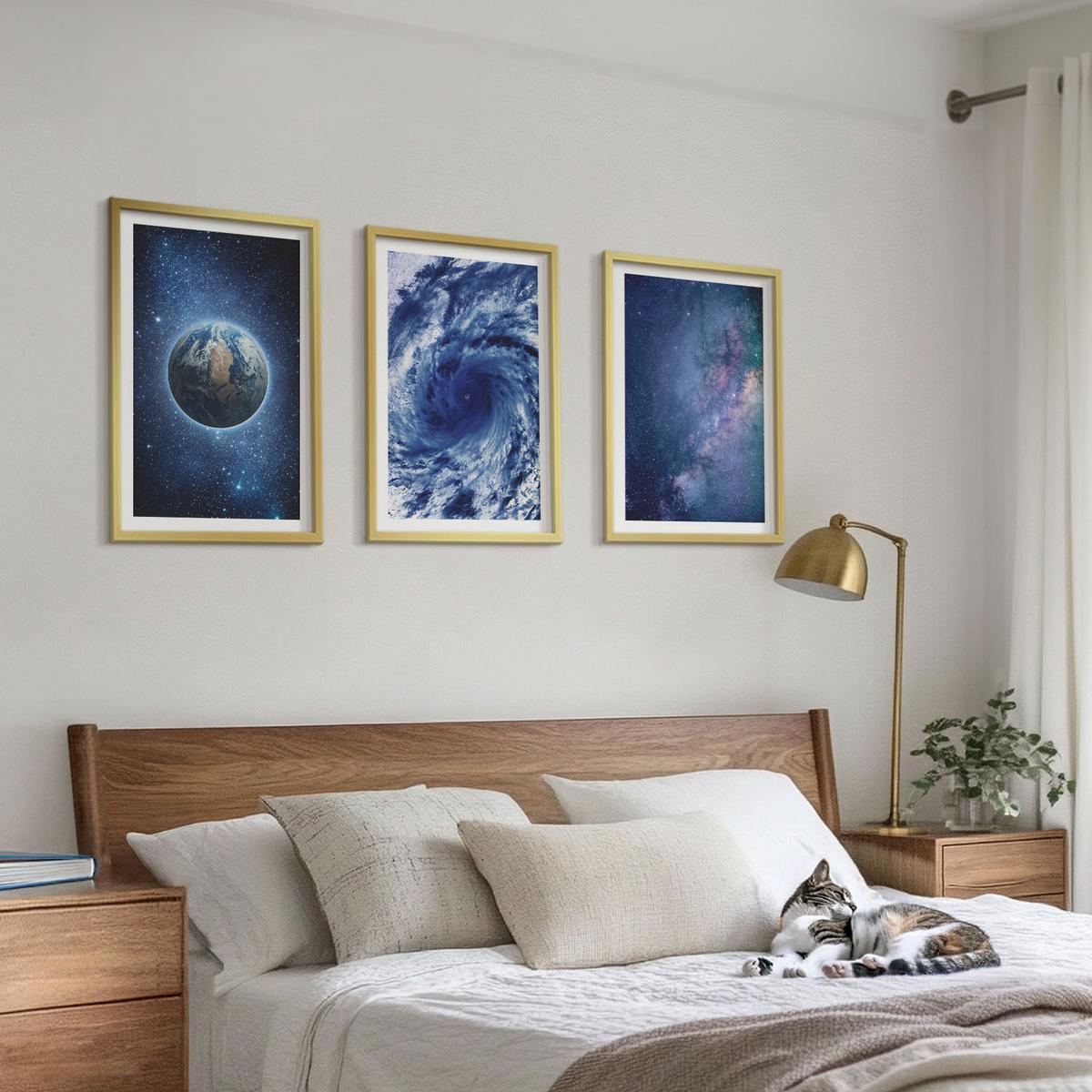BILDER SET 3er Set - 40x60 cm Goldrahmen - Erde Weltraumsturm Galaxie - Goldfarben, Kunststoff (40/60cm) - TULUP