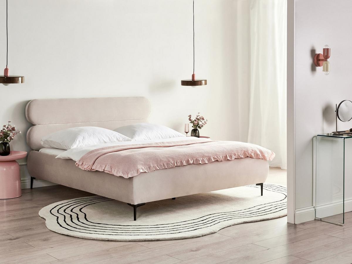 BETT mit Lattenrost 160/200 cm Samtstoff Hellbeige Lessay - Beige, Textil (160/200cm) - Beliani