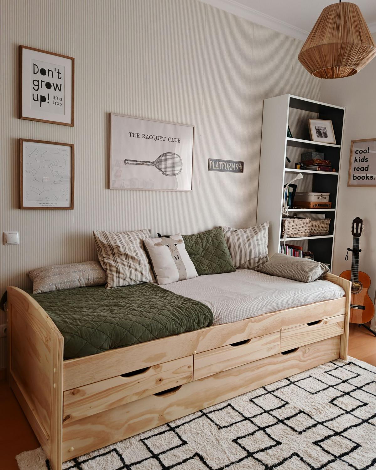 AUSZIEHBETT 90x200 cm Heller Holzfarbton Petiville - Hellbraun, Holz (90/200cm) - Beliani
