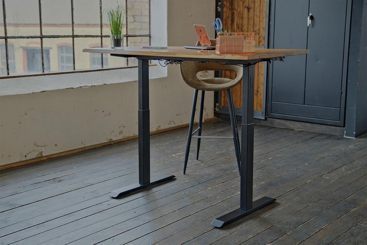 SCHREIBTISCH LORA elektrisch höhenverstellbar Holz Akazie - Zwetschgeholzfarben/Schwarz, Holz (90/180/72cm) - KAWOLA