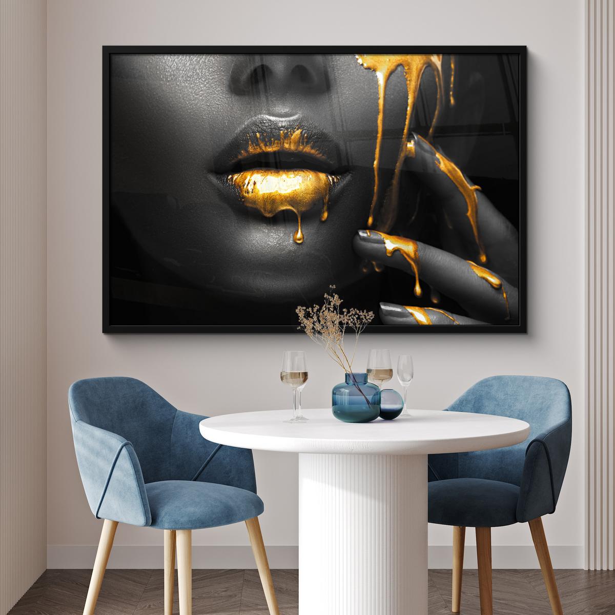 POSTER MIT RAHMENGERAHMTES BILD Frau - Schwarz - Gold - Gesicht - Lippen 120x80 cm - Goldfarben, Papier (120/80cm) - MuchoWow