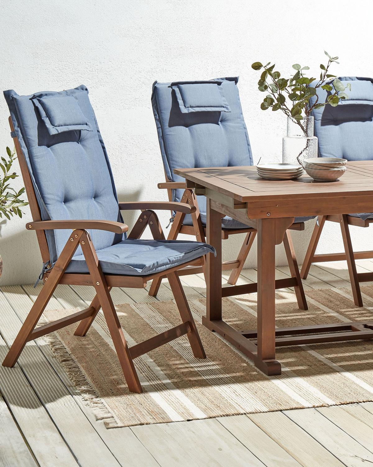 GARTENSTUHL 6er-Set Akazienholz Dunkelbraun Auflagen Blau Amantea - Blau/Dunkelbraun, Holz (54/105/69cm) - Beliani