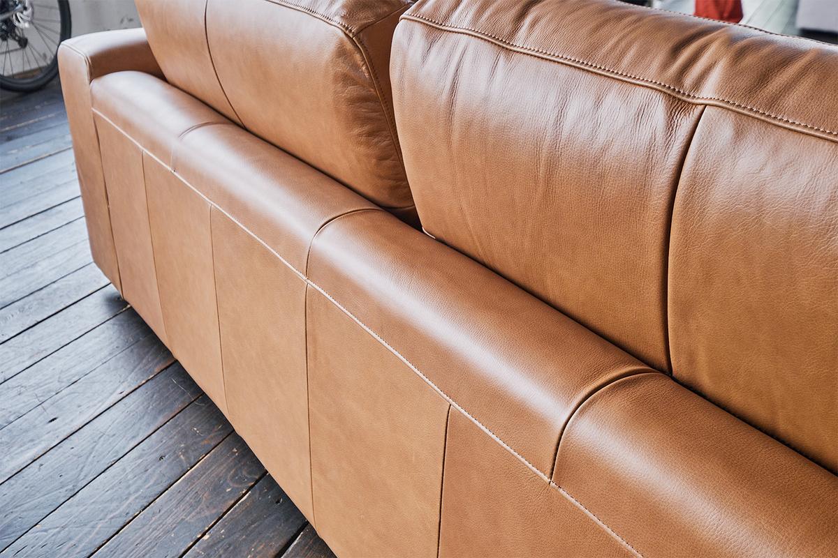 SOFA BODHI Braun Leder - Hellbraun/Schwarz, Leder/Kunststoff (242/80/110cm) - KAWOLA