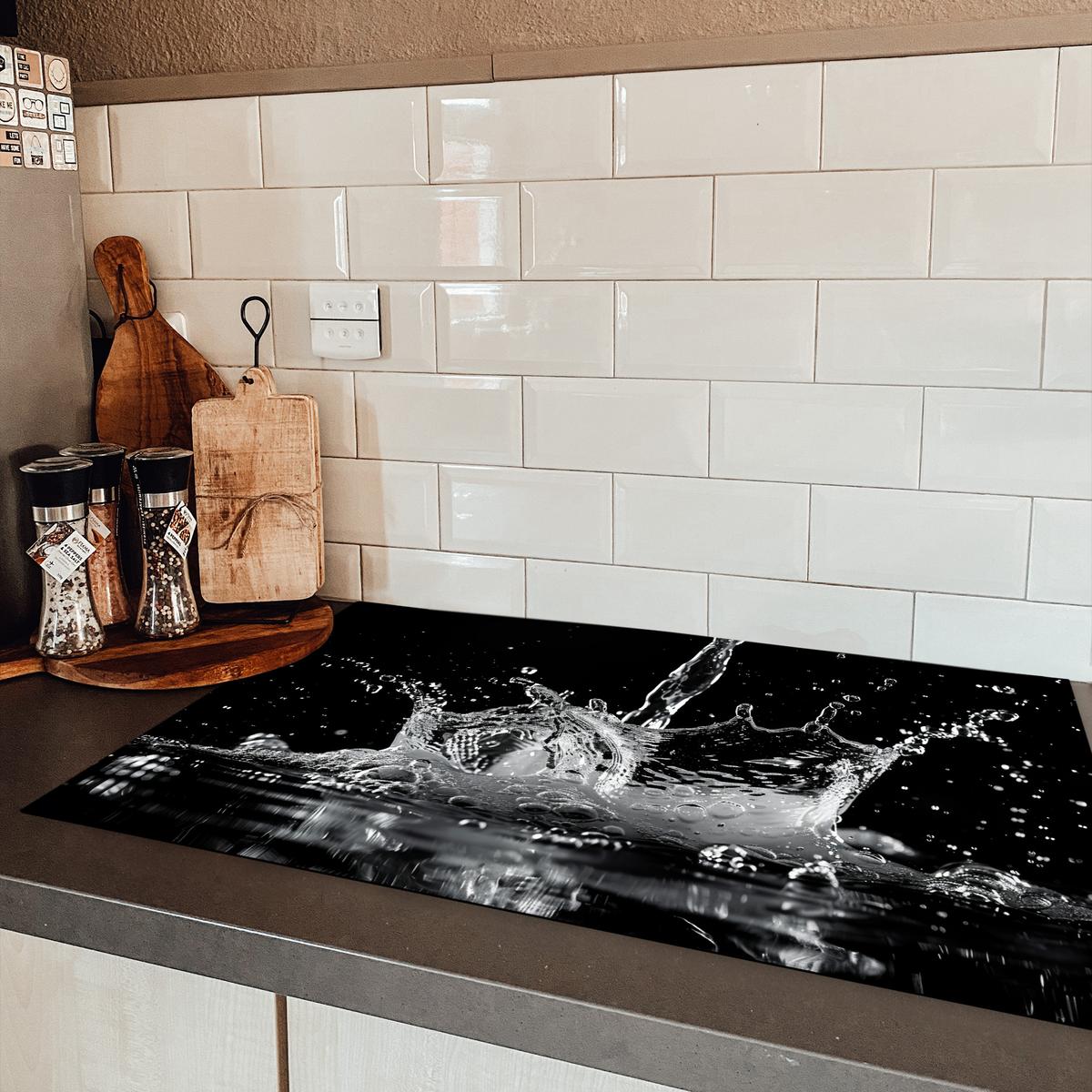 HERDABDECKPLATTE Wasser - Spritzwasser - Schwarz Induktionsmatte 83x51 cm - Schwarz, Kunststoff (83/51.5/0.2cm) - MuchoWow