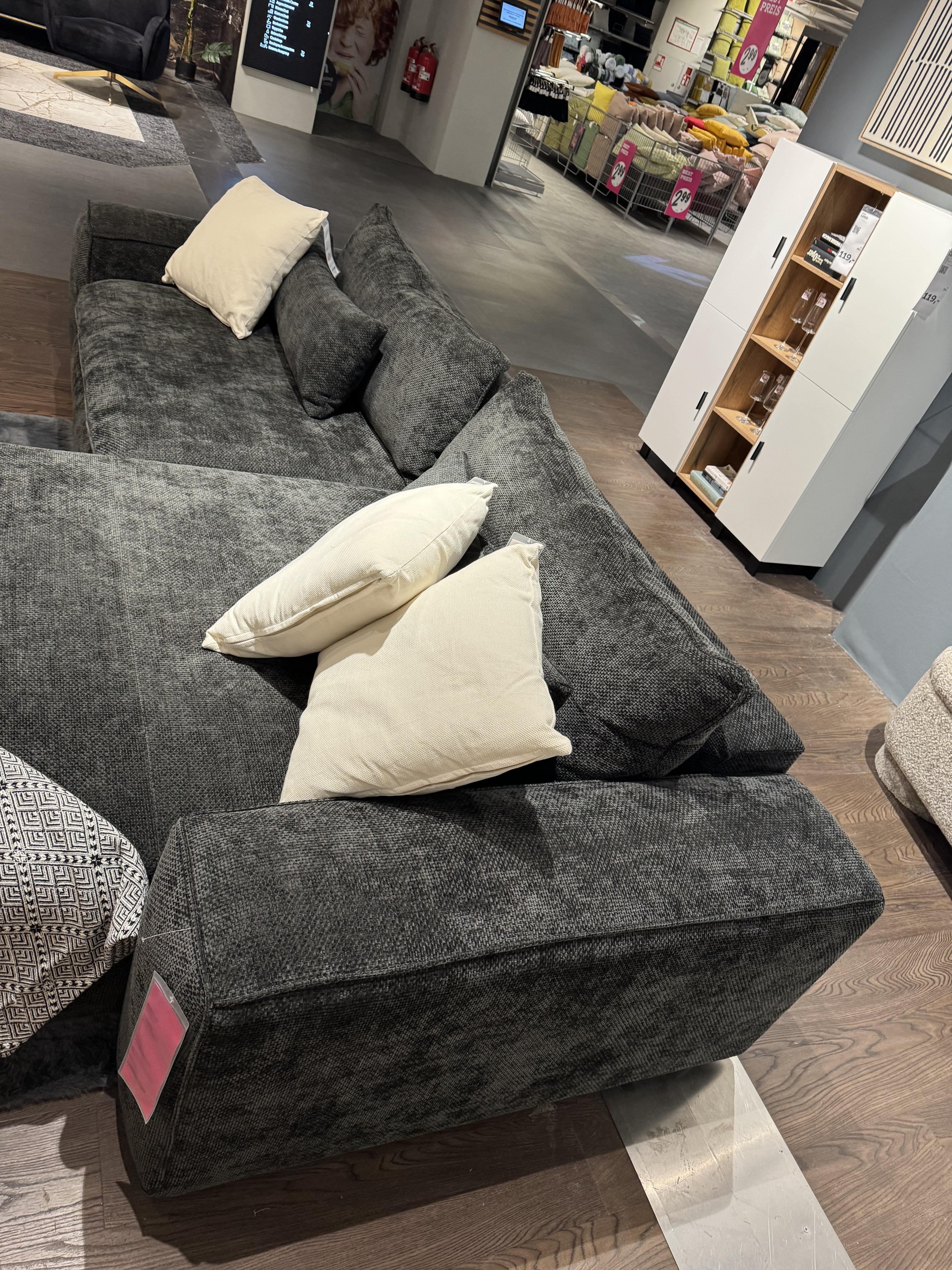 WOHNLANDSCHAFT LINZ - Modern Living