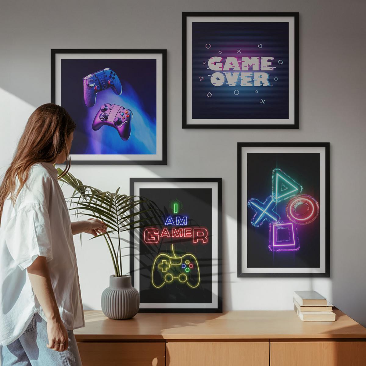 BILDER SET 4er Set - 50x50 cm & 40x60 cm Schwarzer Rahmen - Gamepads, Spielersymbol-Untertitel - Schwarz, Kunststoff (50/50cm) - TULUP