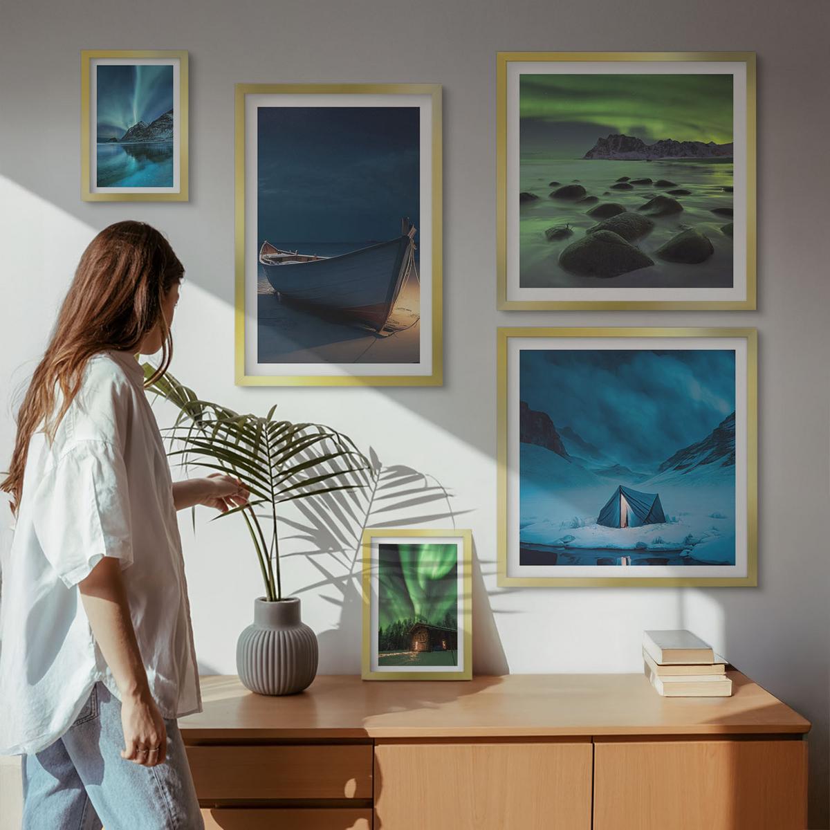 BILDER SET 5er Set - 50x50 cm & 20x30 cm & 40x60 cm Goldrahmen - Winterlandschaften, Nordlichter, Berge - Goldfarben, Kunststoff (40/60cm) - TULUP