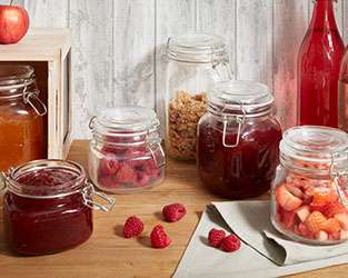 Klassisches Einmachglas mit Bügelverschluss von mömax.