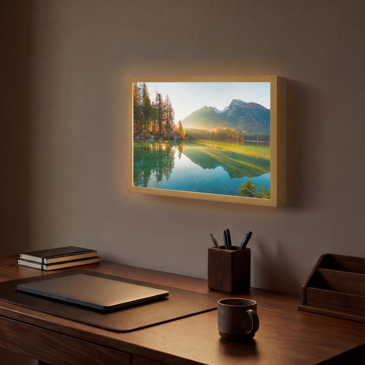 WANDLEUCHTE MIT AKKU See - Wald - Berge - Natur - Sonne - Landschaft 40x30 cm - Grün, Holzwerkstoff (40/30/8cm) - OnlyWow