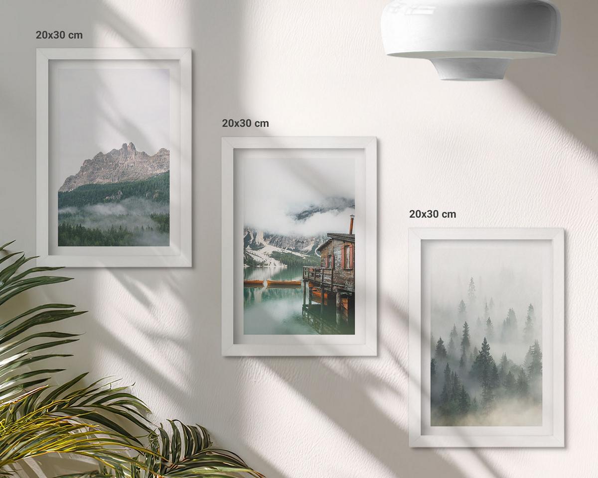 BILDER SET 3er Set - 20x30 cm Weißer Rahmen - Berge, See, Hütte, Nebel - Weiß, Kunststoff (20/30cm) - TULUP