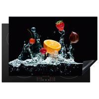 HERDABDECKPLATTE Wasser - Obst - Orange - Erdbeere - Kirsche - Schwarz Ceranfeldabdeckung 76x51.5 cm - Orange, Kunststoff (76/51.5/0.2cm) - MuchoWow