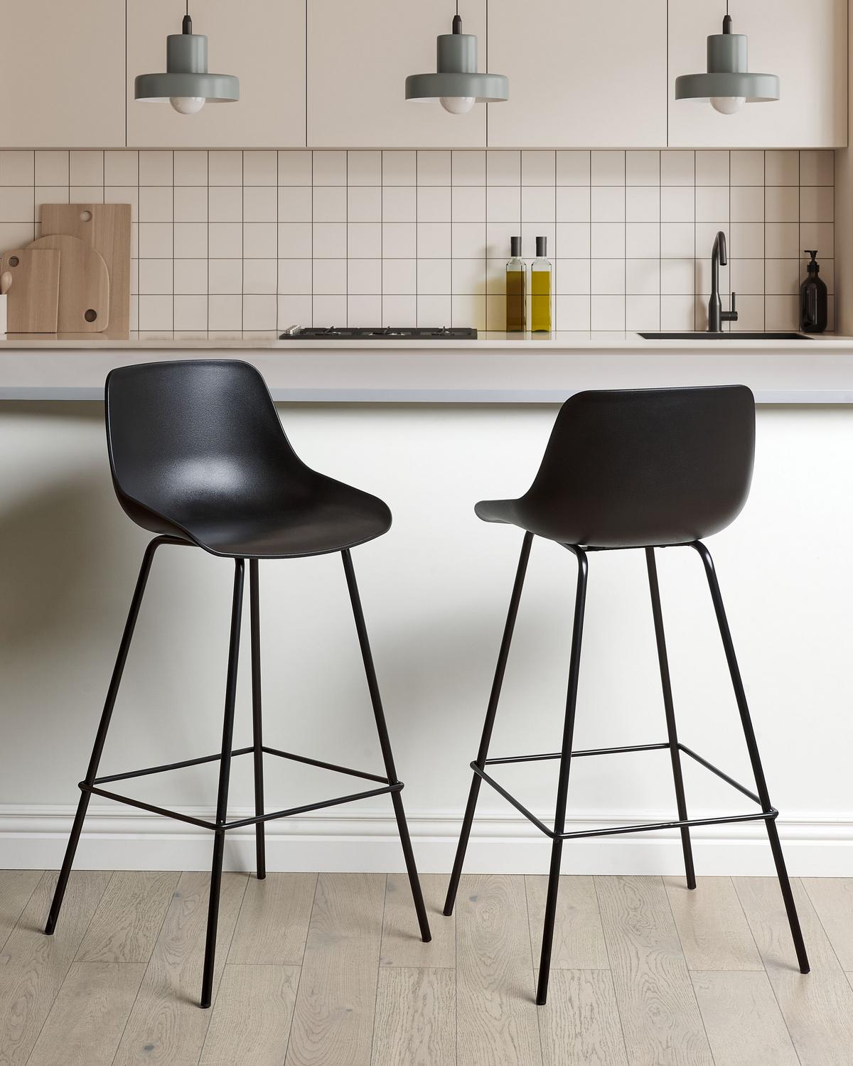 BARSTUHL 2er-Set Kunststoff/Metall schwarz Emmet - Schwarz, Kunststoff (49/100/47cm) - Beliani