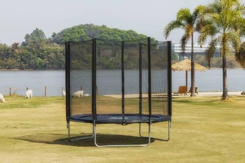 Trampolin Jump
