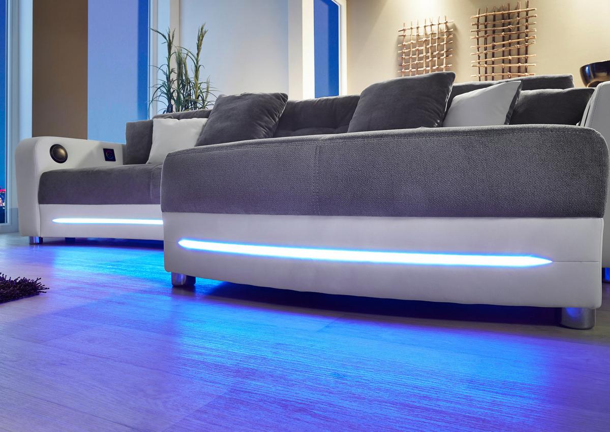 MULTIMEDIA-ECKSOFA Soundsystem RGB-LED Beleuchtung Bluetooth USB AUX-in, seitenverkehrt montierbar B322/T190/H88cm, Kunstleder Weiß-Mikrof.Grau/15410 - Chromfarben/Weiß, Kunststoff/Textil (322/88/190cm) - luma-home