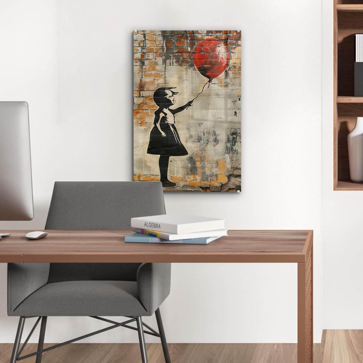 ACRYLGLASBILD Graffiti - Banksy - Mädchen - Straßenkunst Wanddeko Wohnzimmer 40x60 cm - Sandfarben, Glas (40/60cm) - MuchoWow