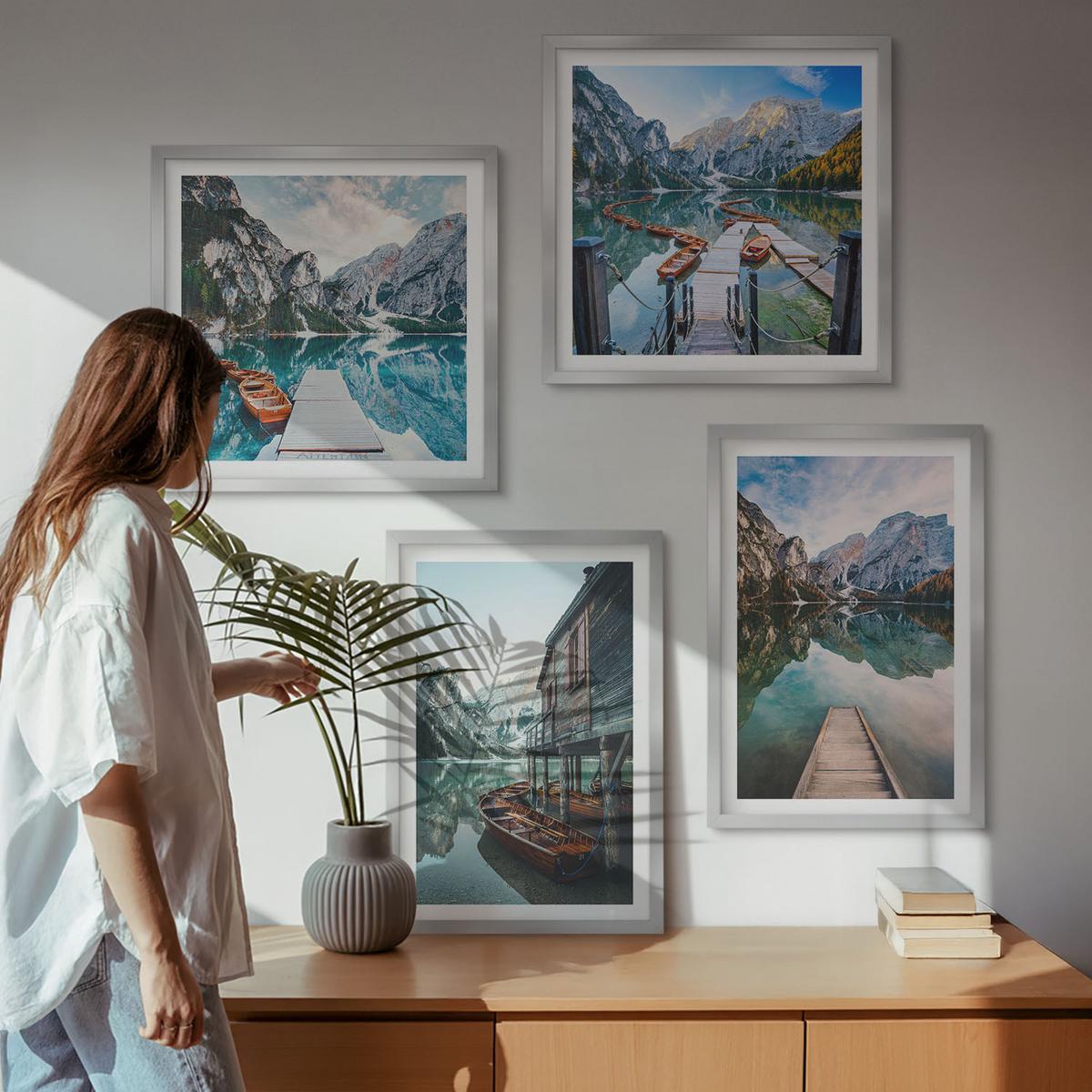 BILDER SET 4er Set - 50x50 cm & 40x60 cm Silberner Rahmen - See Berge Holzboote - Silberfarben, Kunststoff (50/50cm) - TULUP