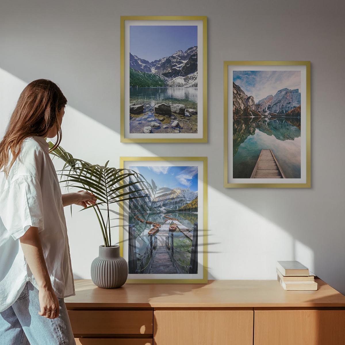 BILDER SET 3er Set - 40x60 cm Goldrahmen - Berge, Seen, Holzstege - Goldfarben, Kunststoff (40/60cm) - TULUP