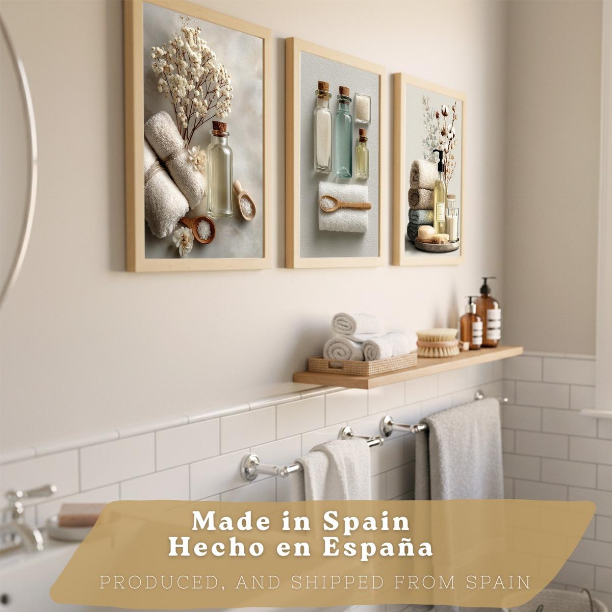 POSTER 3er-Set dekorative Badezimmer-Wandbilder und für Waschbecken, Dusche, WC mit Flaschen, Badesalz und Handtüchern, Leichter Holzrahmen A4 - Beige, Papier (29.7/21/3cm) - Nacnic
