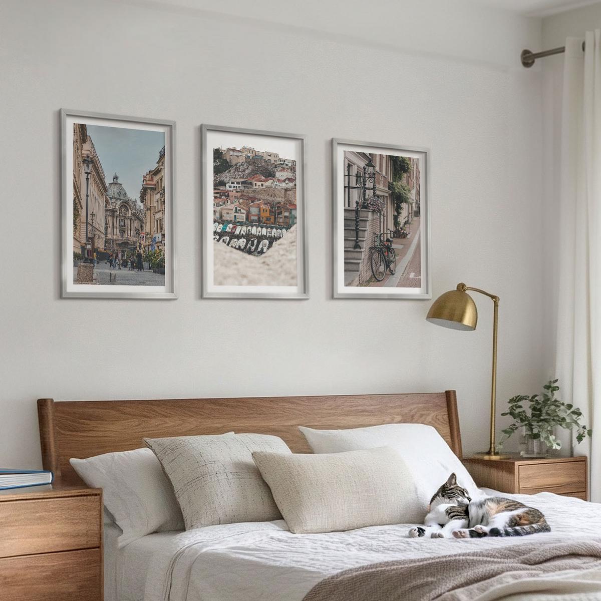 BILDER SET 3er Set - 40x60 cm Silberner Rahmen - Die charmanten Straßen des Hafens der Stadt - Silberfarben, Kunststoff (40/60cm) - TULUP